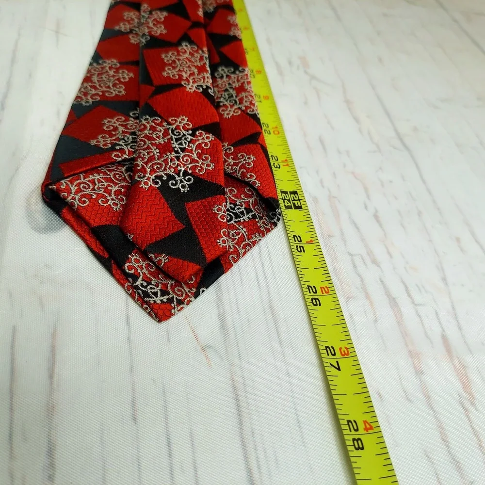 Haband Tie Woven in Como‎ Italy Geometric Pattern Red Black Mens Necktie